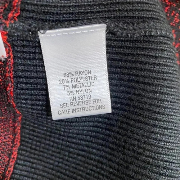 Studio Works 1X red glitter&‎ black ombré sweater - Picture 5 of 6